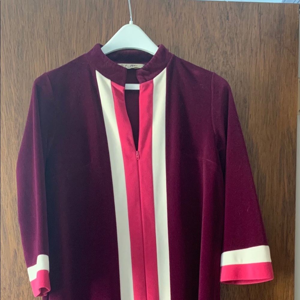 Robe- knee length. Shoulder to hem is 40”